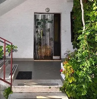 Lejlighed In With Terrace, Air Conditioning, Wi-fi